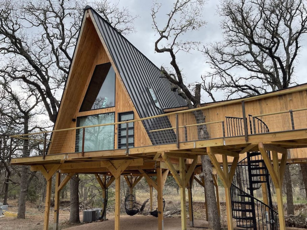 Post Oak Treehouse A-Frame Ranch - Daniel Witcher